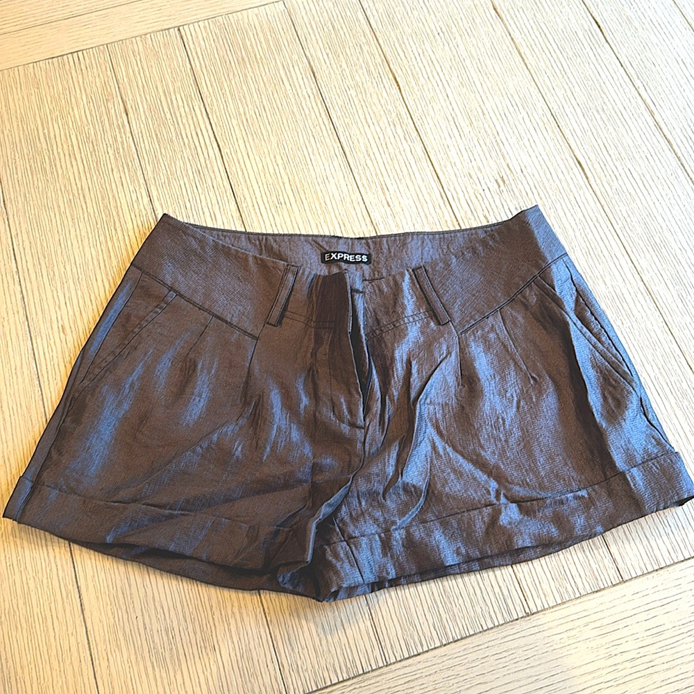 Express size 6 dressy shorts in silver metallic
